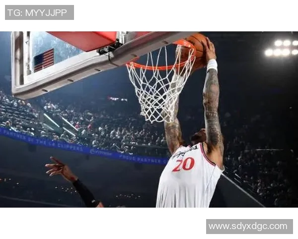 锋线新援科林斯表现出色，快船却仍难挽败局